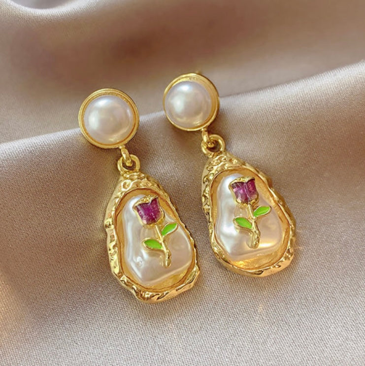 Rose in pearl drop earring-6