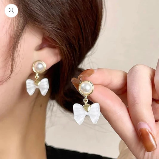 Bow earring -41